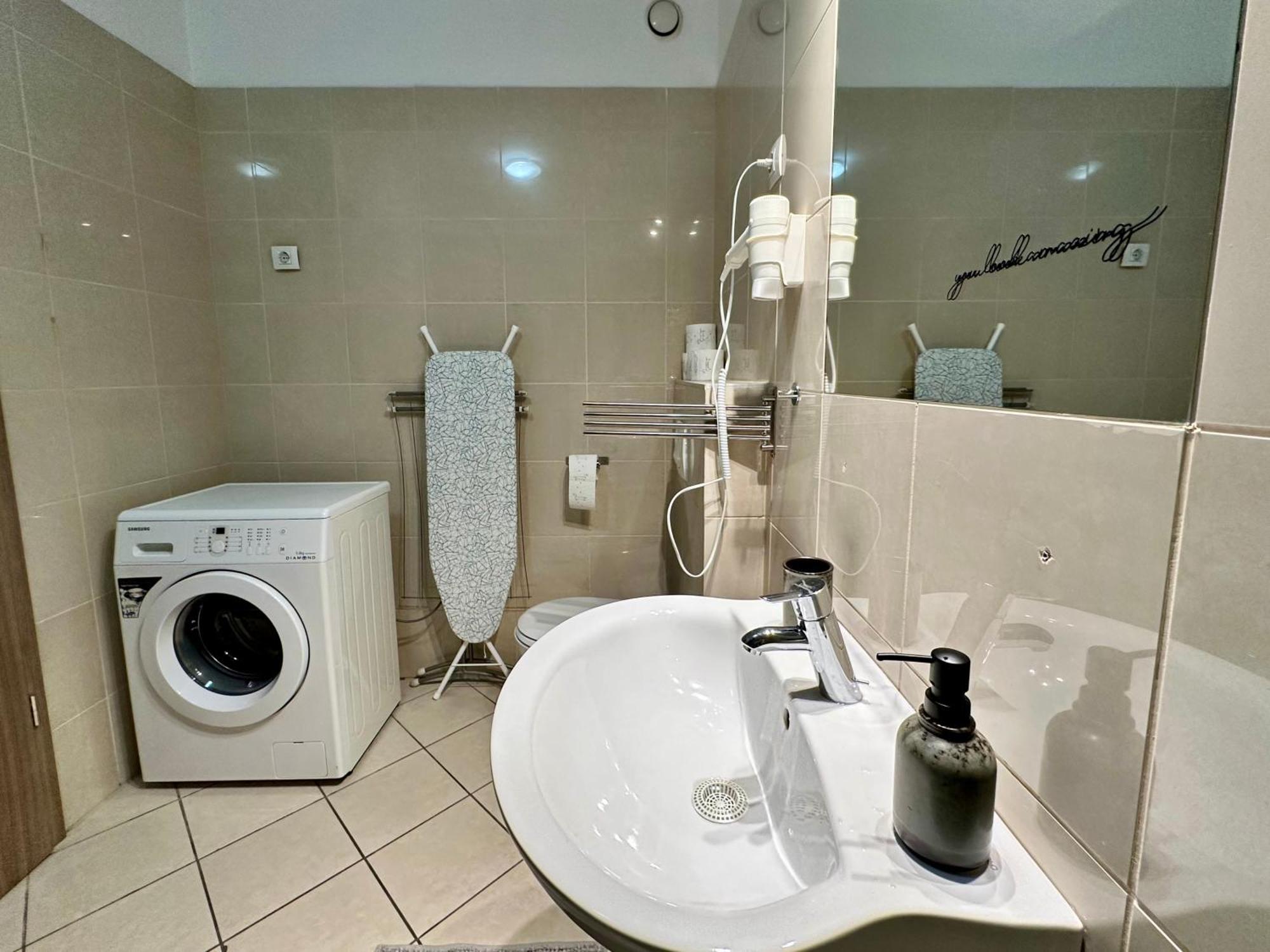 Vinyl Gozsdu Apartments 布达佩斯 外观 照片